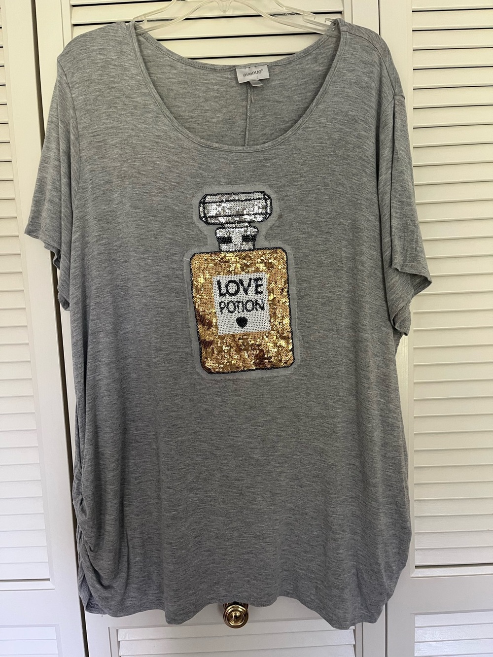 Avenue tee shirt